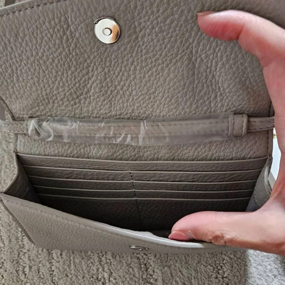 Tory Burch Robinson Convertible Crossbody Wallet in Concrete